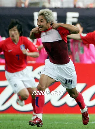 이겼다.