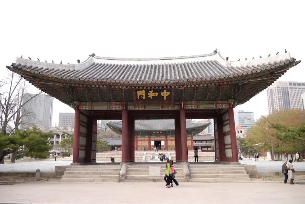 130419 - 봄 바람 휘날리는 덕수궁